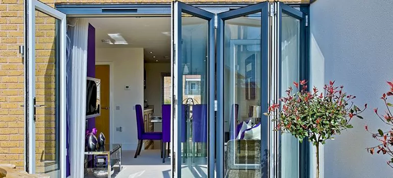 Commercial Door Glass Repair in Sebastian, FL