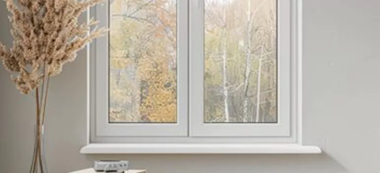 Vinyl Window Stool in Sebastian, FL